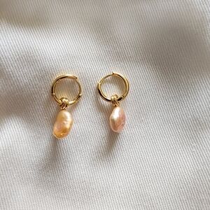 Pink Pearl Hoops in Gold